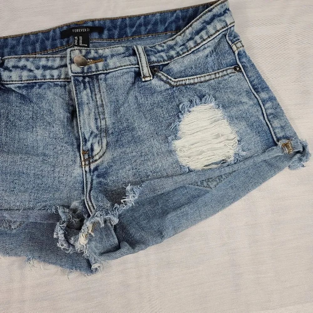Forever 21 Stone Washed Distressed Shorts - Picture 3 of 7